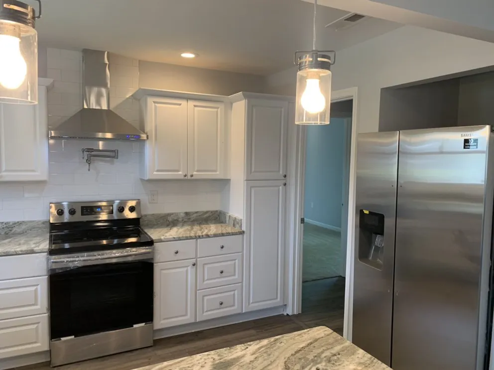 Slide of R&R Electrical Services