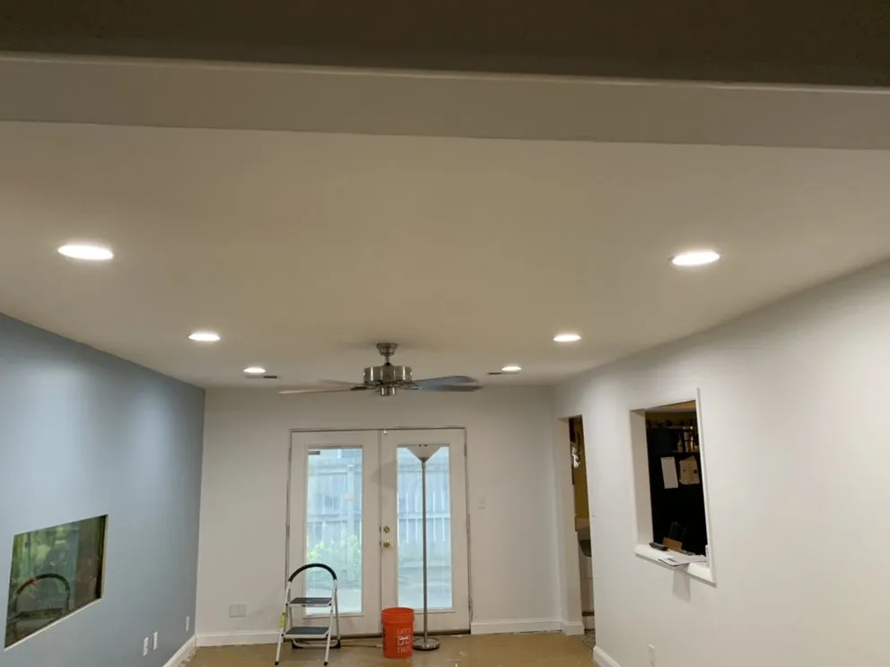 Slide of R&R Electrical Services