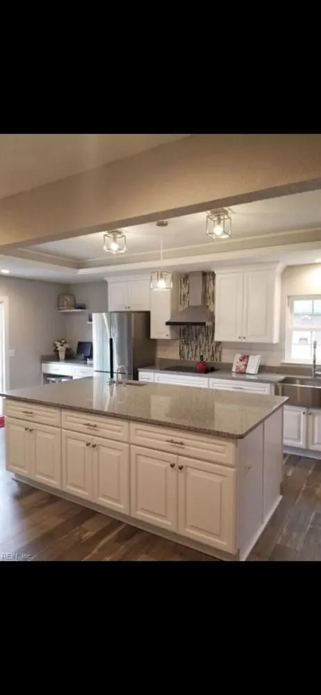 Slide of R&R Electrical Services