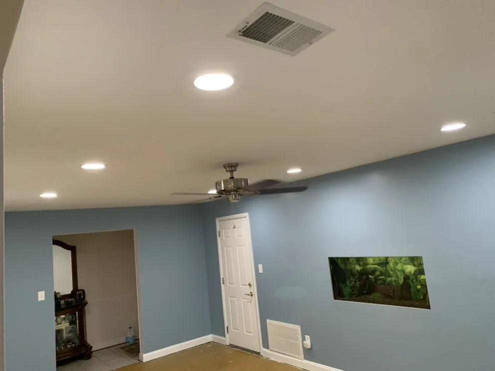 Slide of R&R Electrical Services