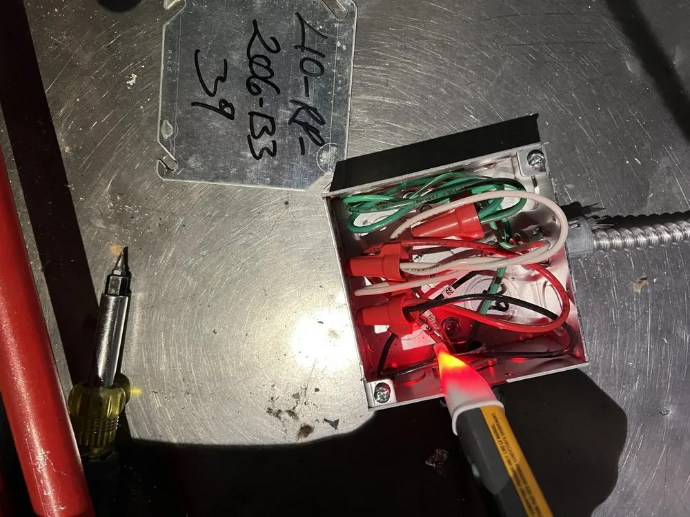 Trusted circuit breaker repair service in San Fernando Valley, CA - RR Electrical Solutions