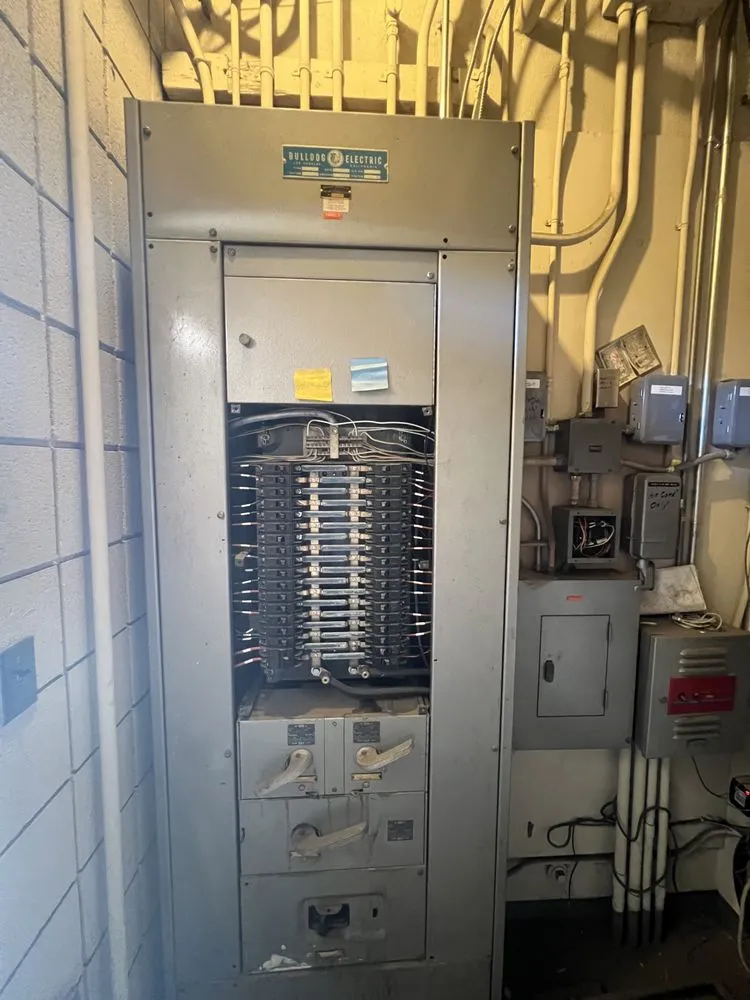 Emergency electrician providing panel upgrade in San Fernando Valley, CA - RR Electrical Solutions