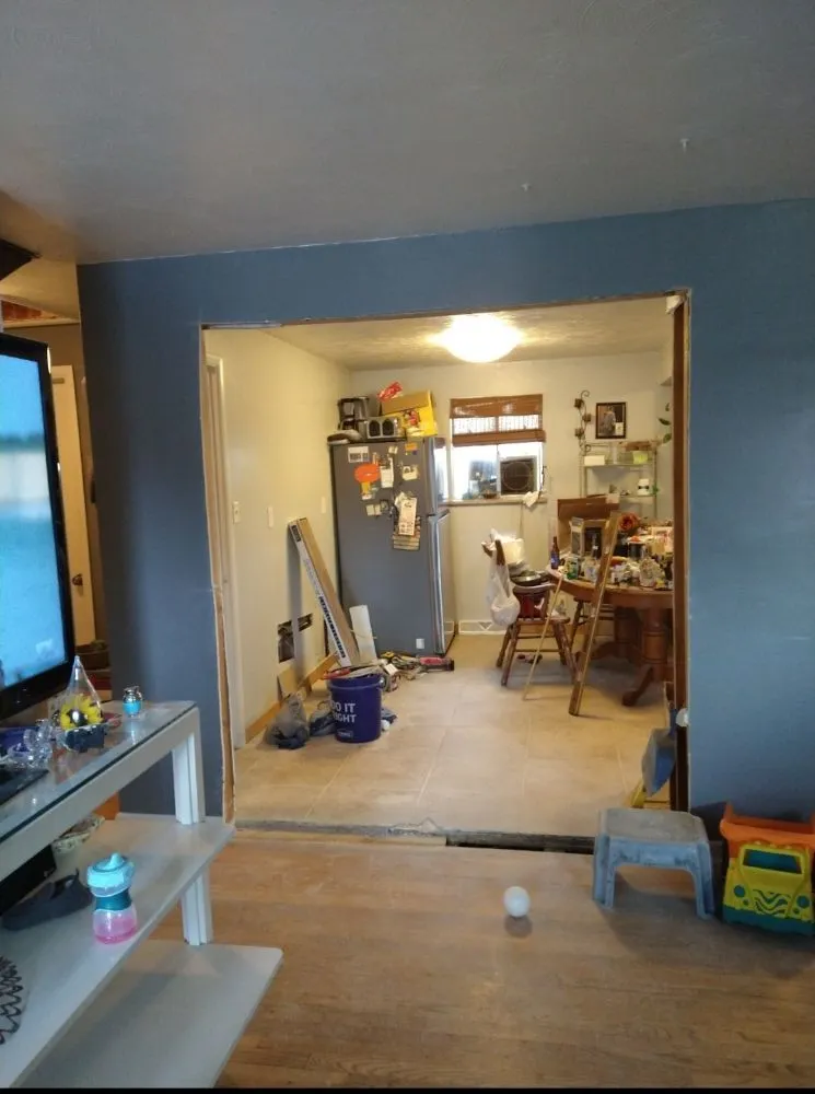 Slide of R&R Gutierrez Handyman Services