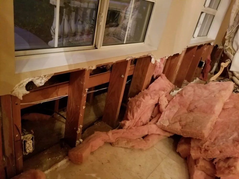 Slide of R&R Innovative