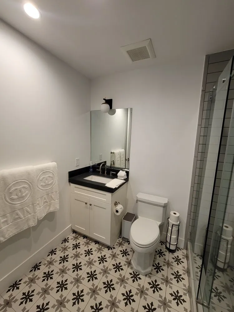 Slide of R&R Innovative