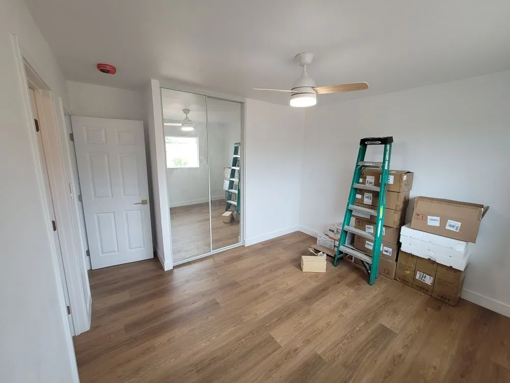 Slide of R&R Innovative