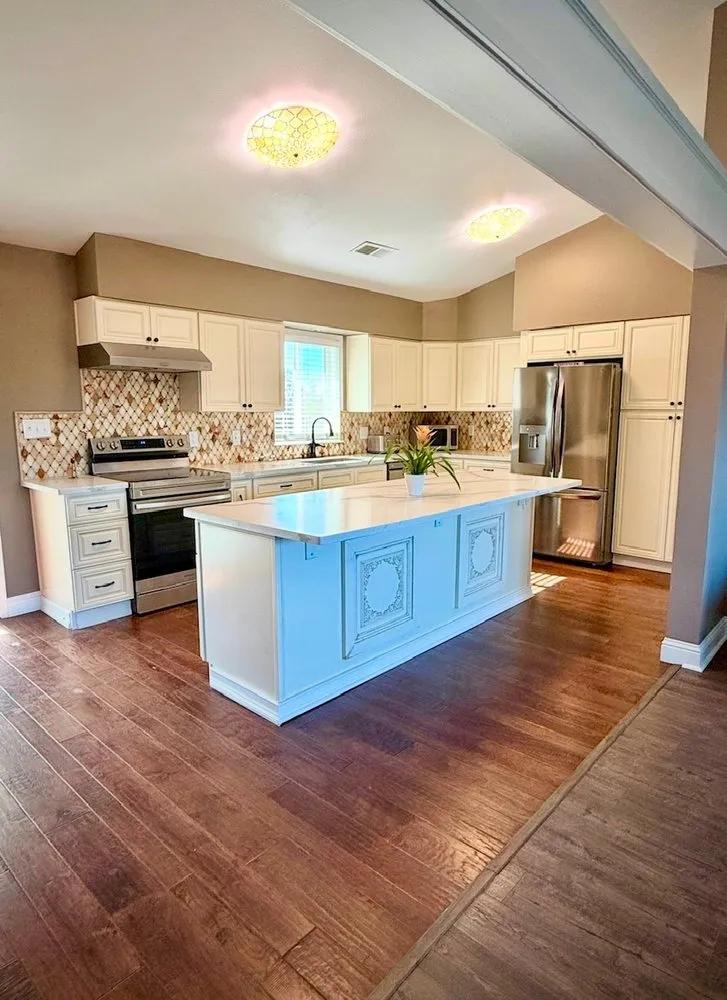 Slide of R&R Restoration and Remodel