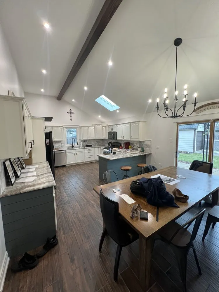 Certified electrical repair experts serving , - RRO Construction