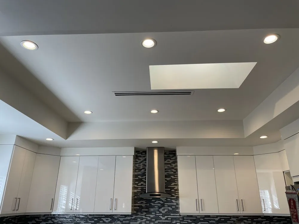 Professional electrician providing outlet and switch repair in Lake View Terrace, CA - RRZ Lighting & Electric