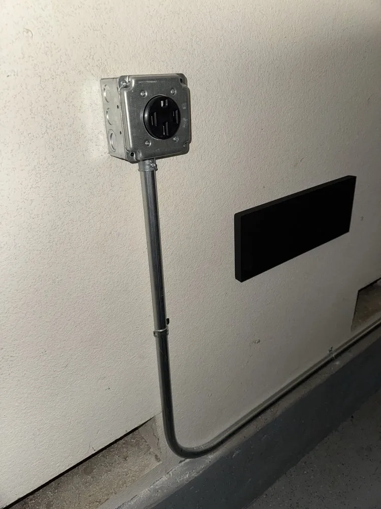 Emergency wiring installation experts serving Lake View Terrace, CA - RRZ Lighting & Electric