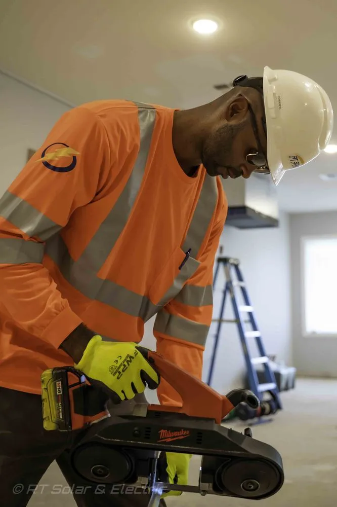 Slide of RT Solar & Electric