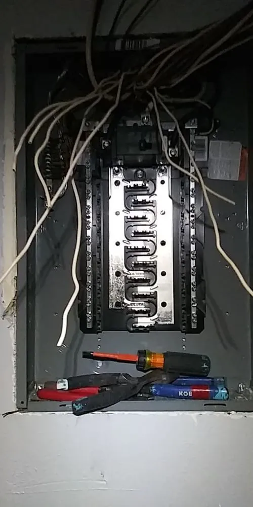 Certified electrical repair experts serving ,  - Rubberto's Handy Services