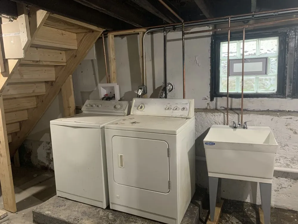 Slide of Ruben Handyman