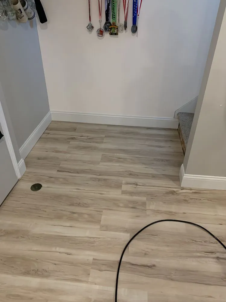 Affordable electrician providing lighting installation in , 