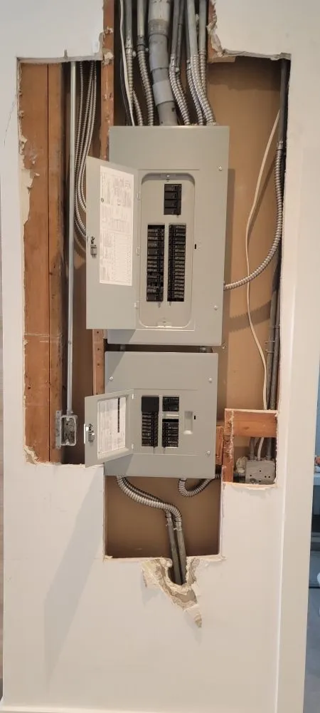 Slide of Ruiz & Son Electric Corp