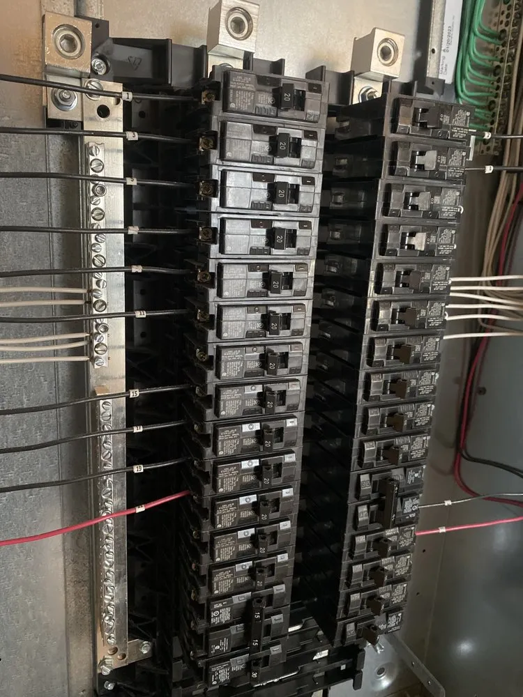 Slide of Ruiz electric