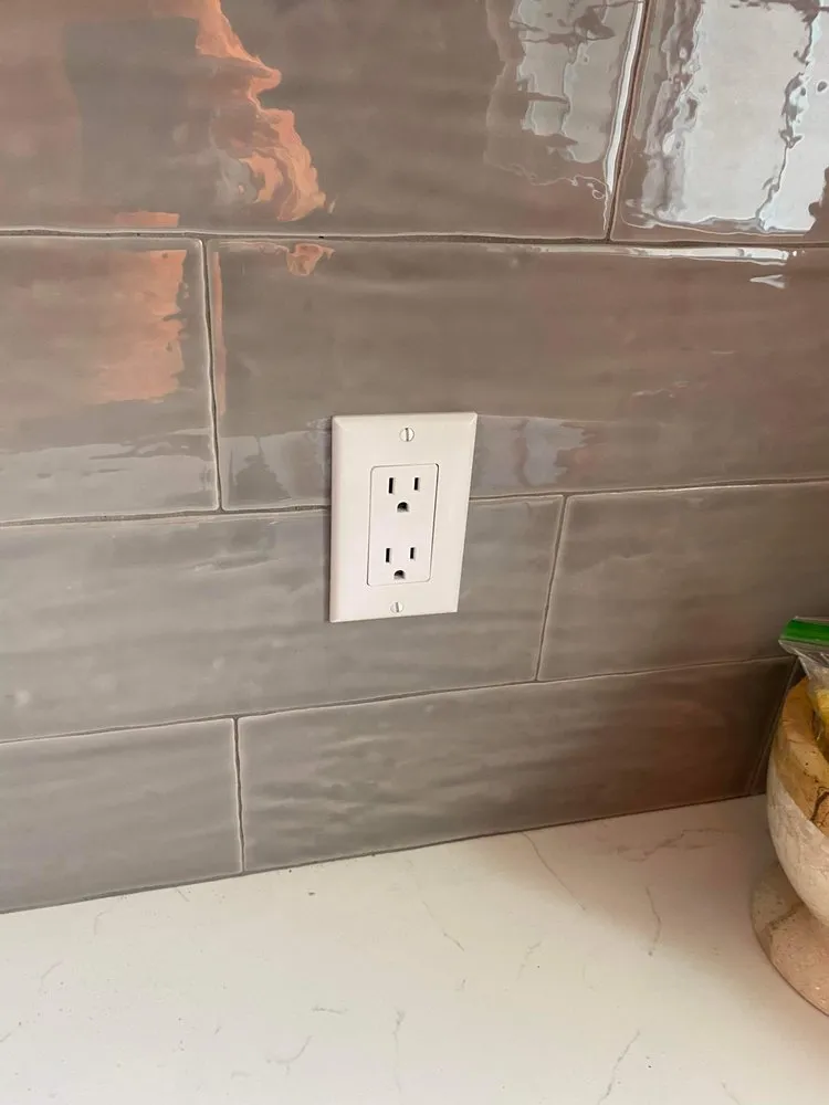 Slide of Ruiz electric