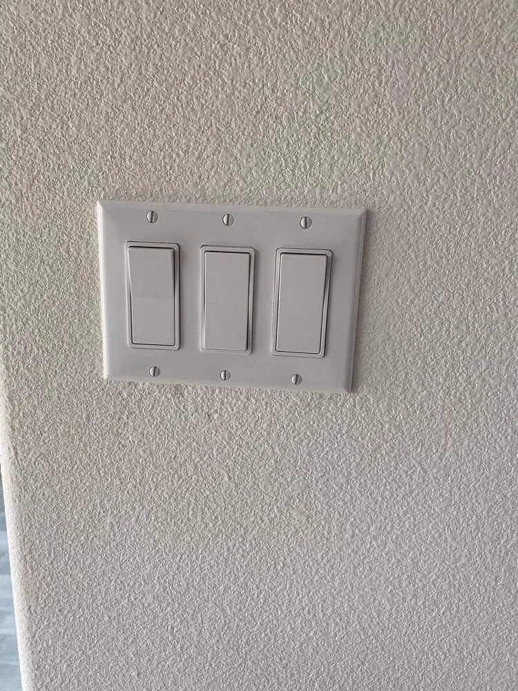 Slide of Ruiz electric