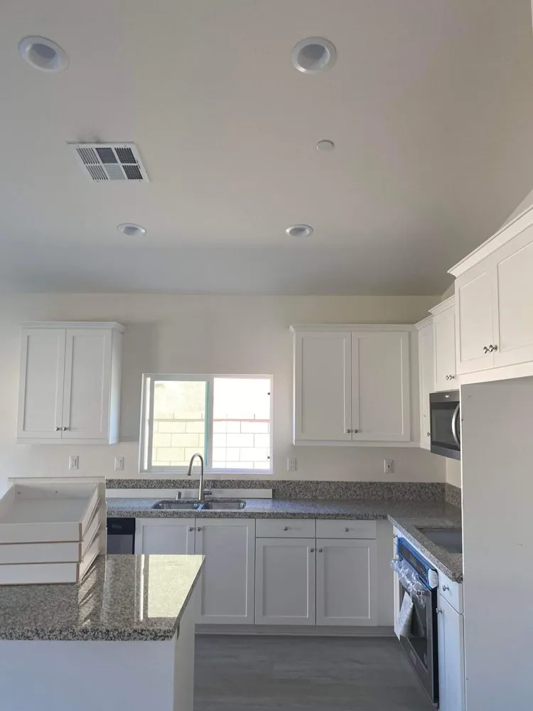 Slide of Ruiz electric