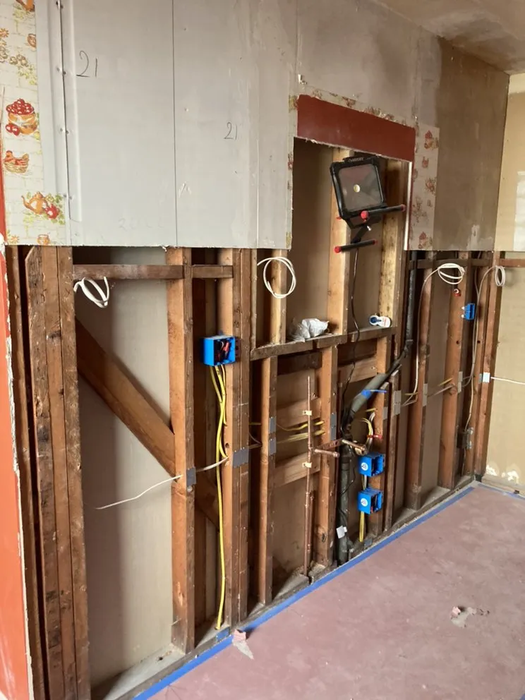 Slide of Ruiz Electric