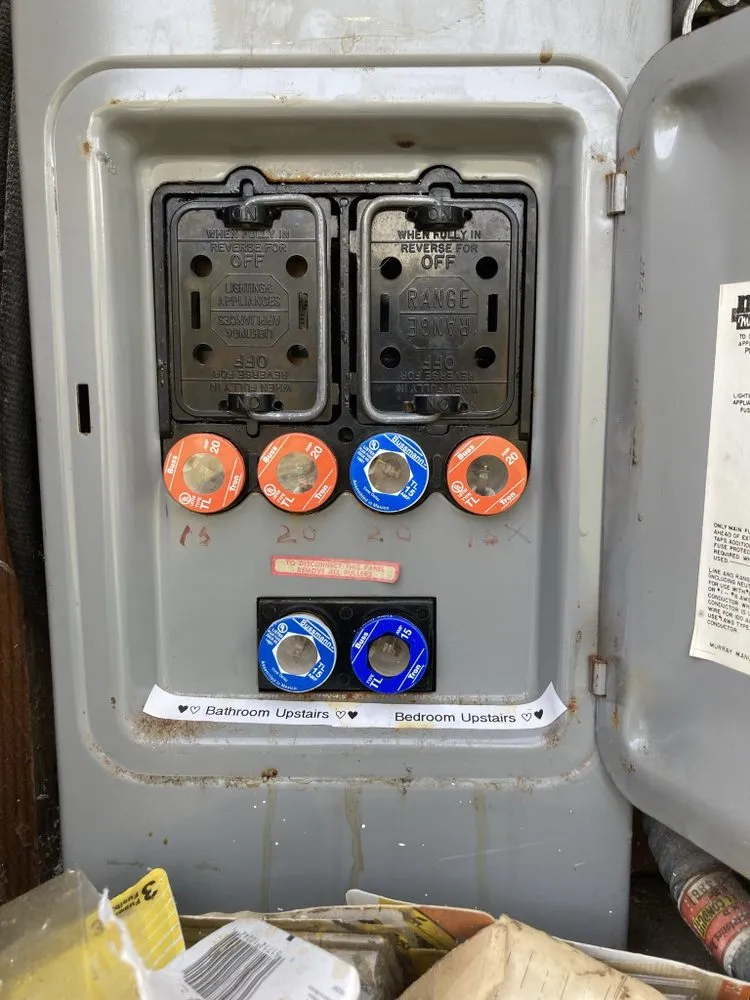 Slide of Ruiz Electric