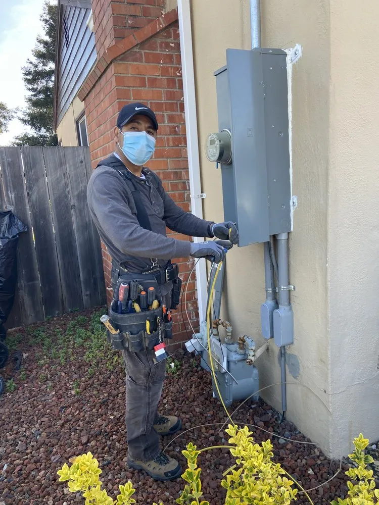 Slide of Ruiz Electric