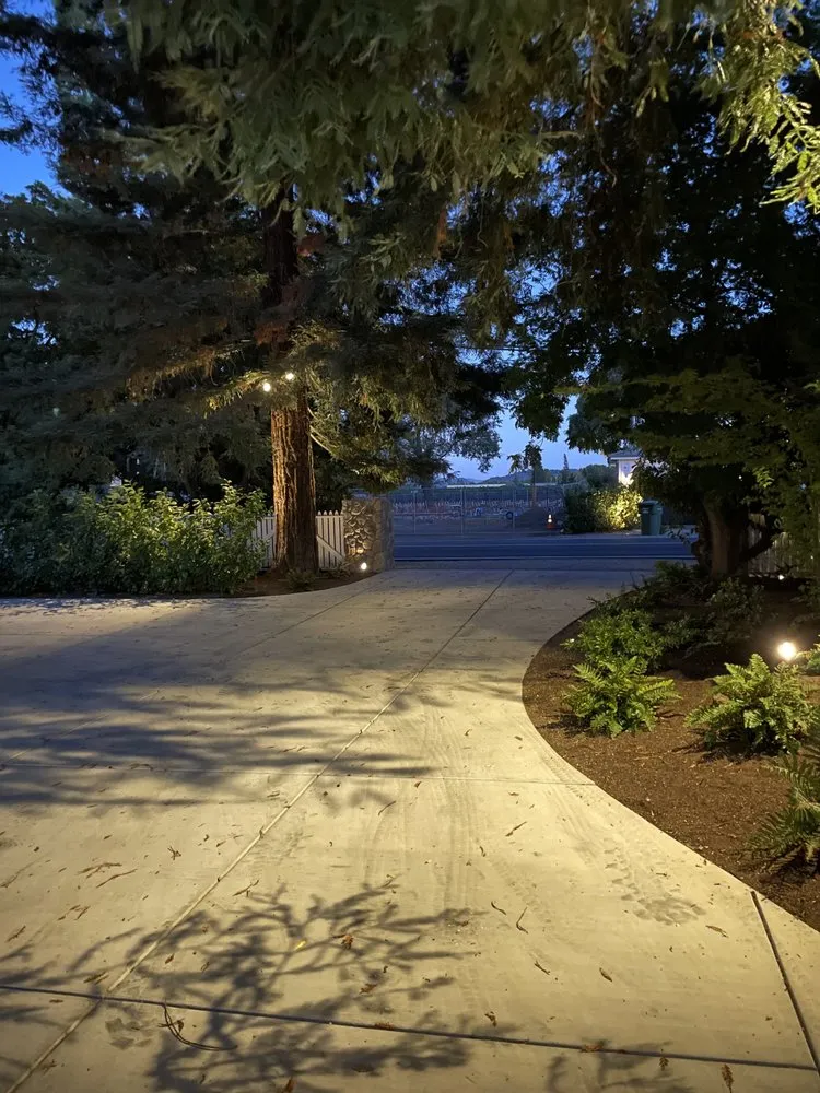 Slide of Ruiz Electrical