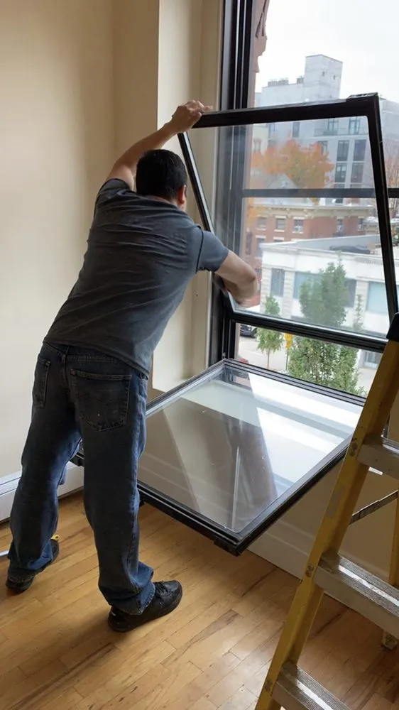 Slide of Ruiz Handyman