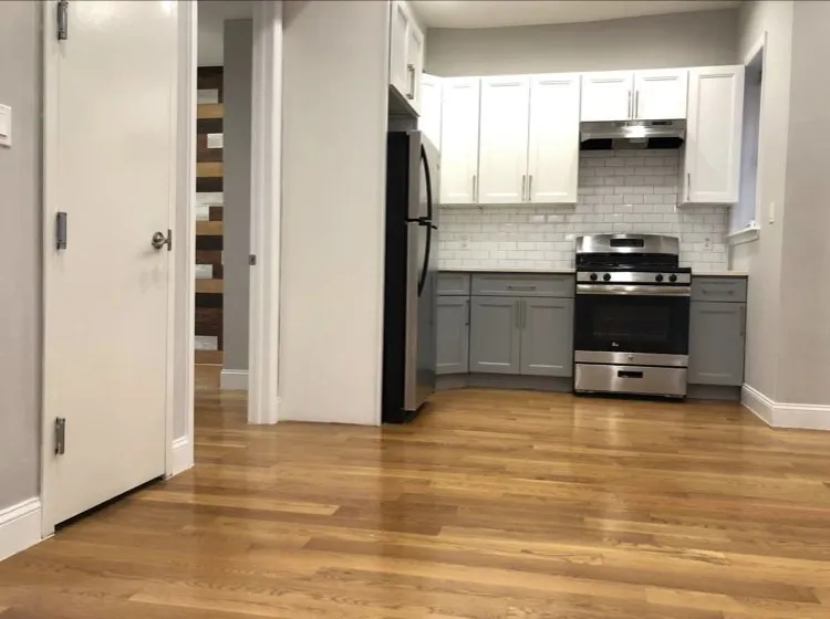 Slide of Ruiz Handyman