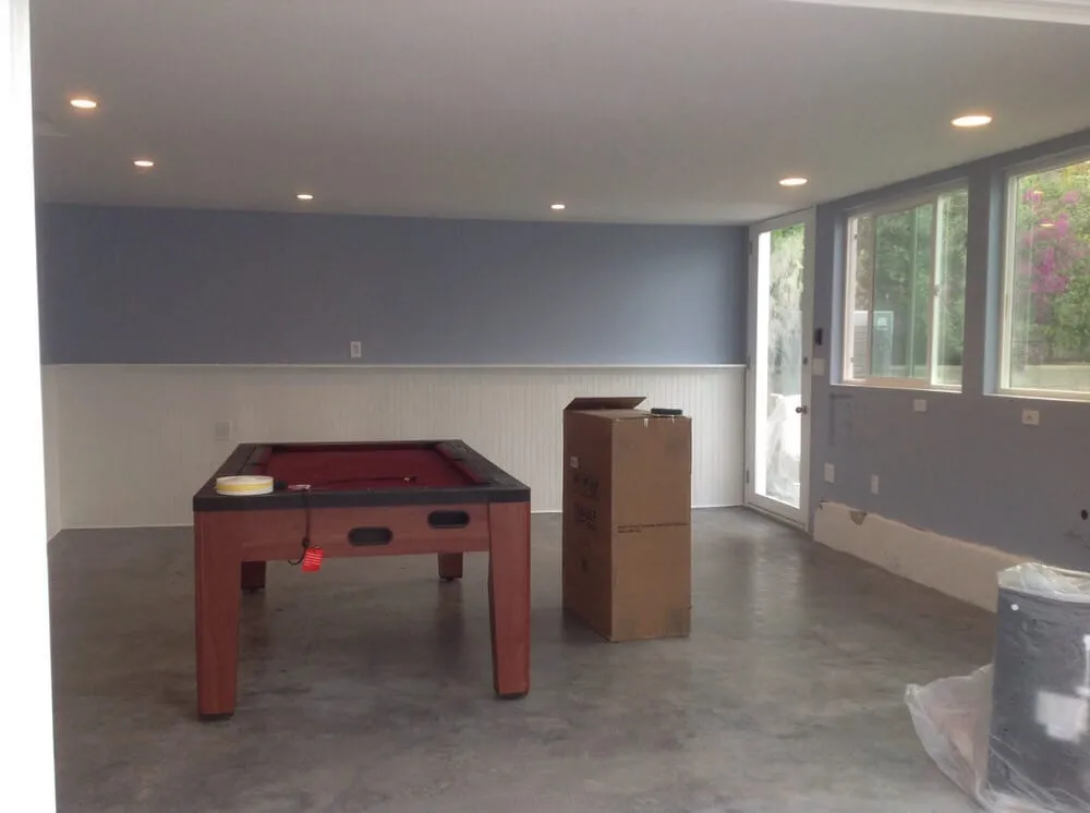 Slide of Rundle Electric