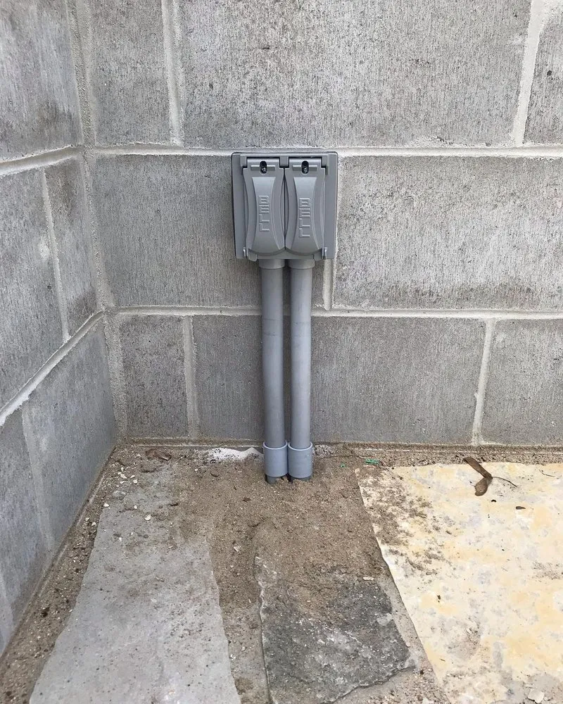 Slide of Rune Emergency Electrician