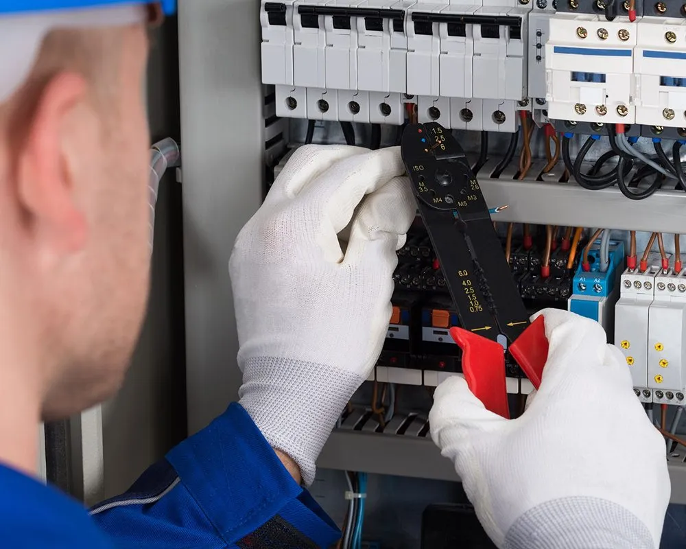 Professional circuit breaker repair in ,  by Russell Electrical Service Contractors