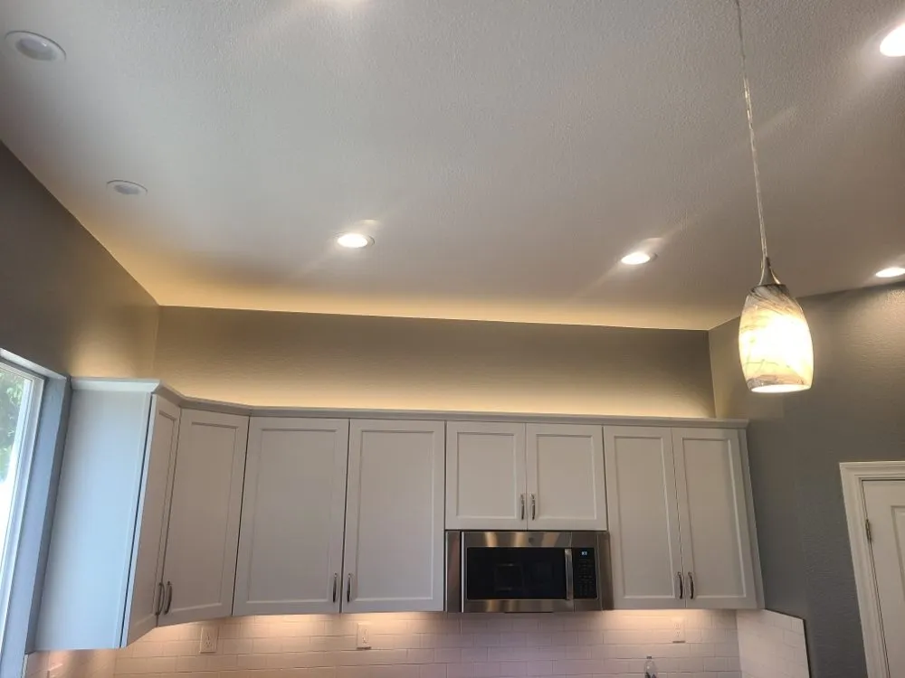 Affordable electrician providing circuit breaker repair in , 