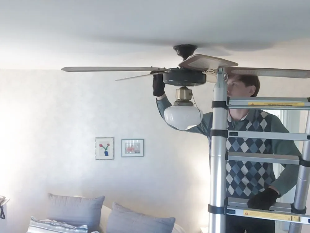 Slide of Russell Handyman