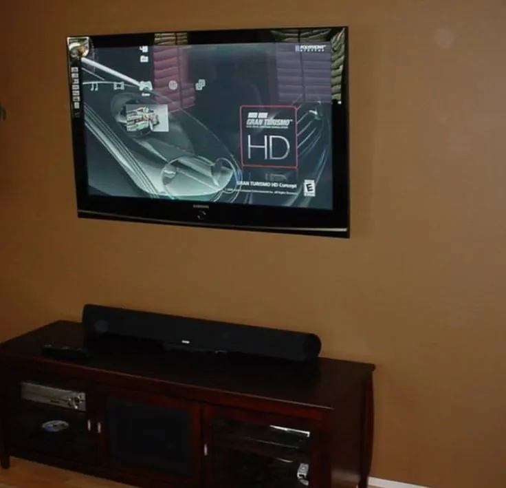 Slide of Russell Jacobs Installs