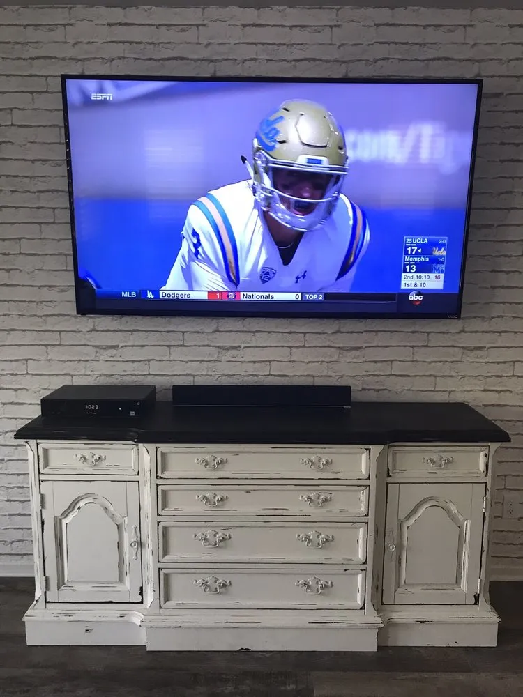 Slide of Russell Jacobs Installs