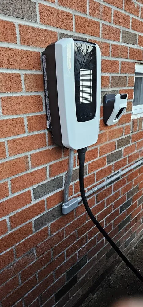Trusted electrician providing emergency electrical service in Woodhaven, NY - Russo Electric