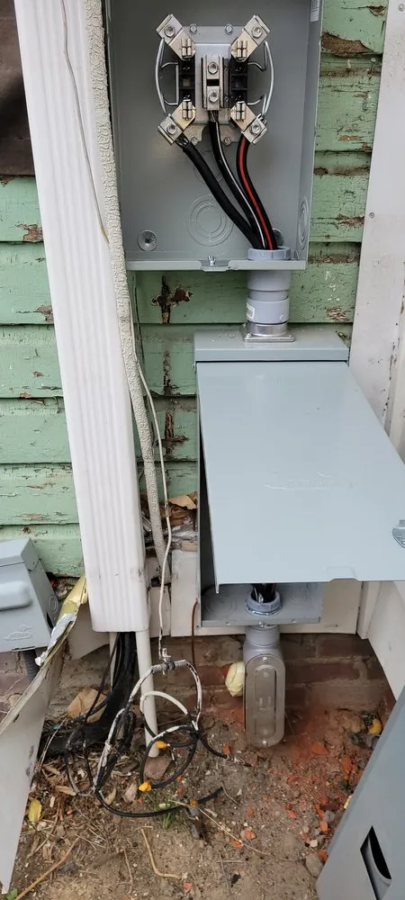 Slide of RW Electrical and Low Voltage