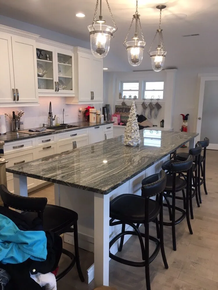 Emergency electrician providing wiring installation in , 