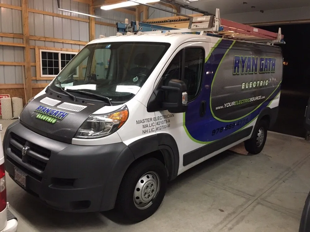 Trusted electrician providing outlet and switch repair in , 