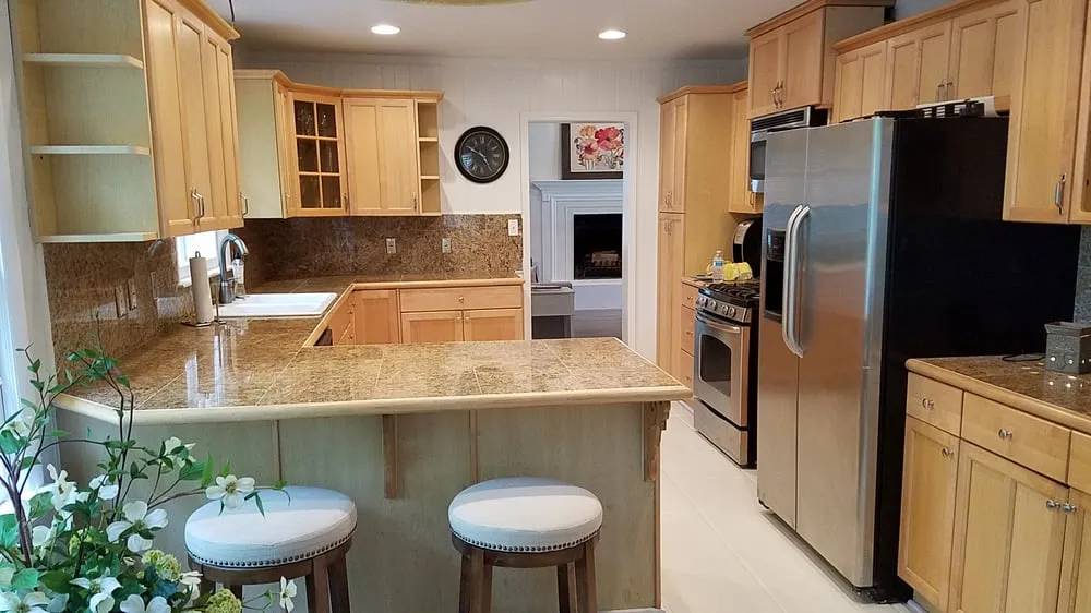 Slide of Ryan Hanlon Electric