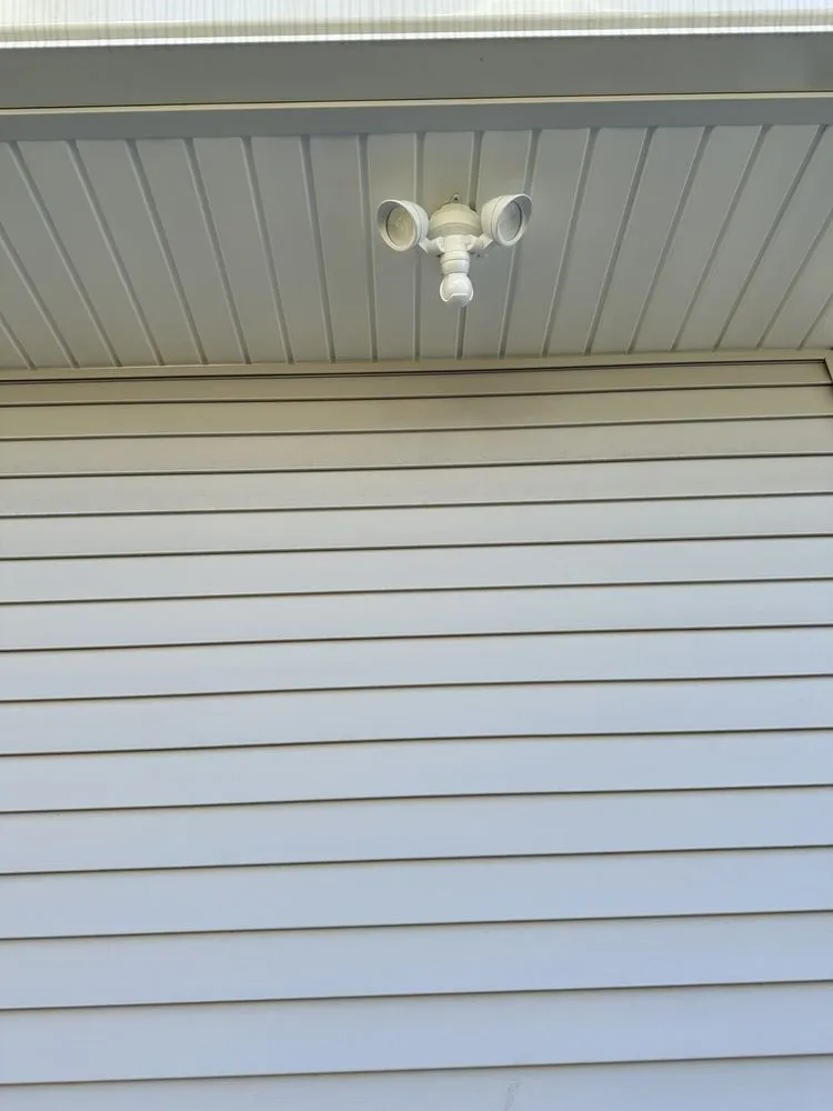 Slide of Ryan Kelson Electric