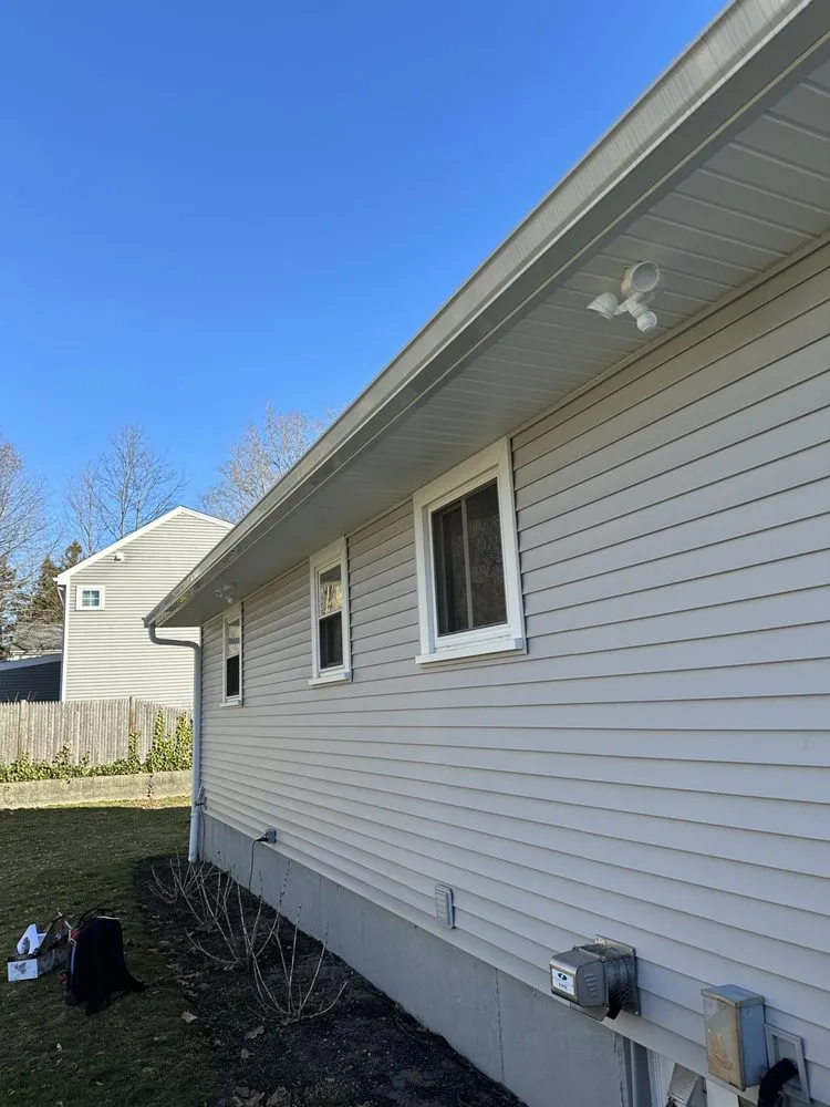 Slide of Ryan Kelson Electric