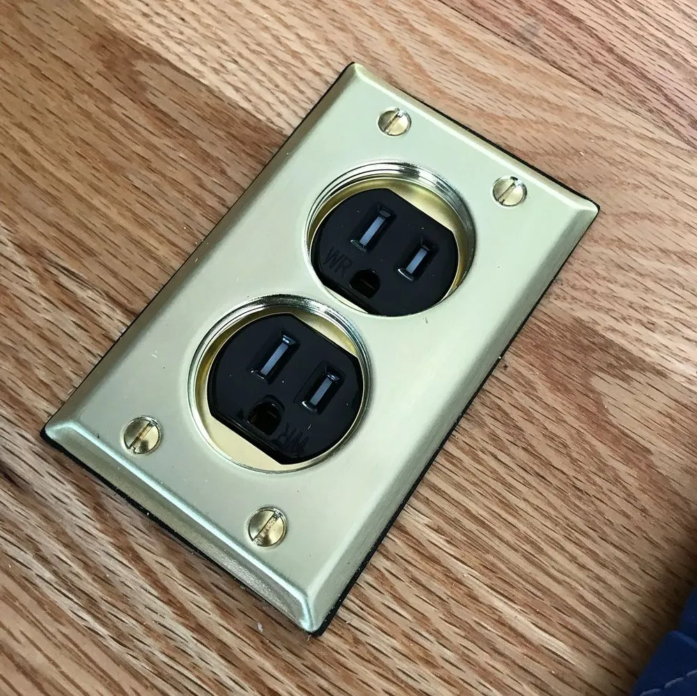 Slide of Ryanwood Electricians