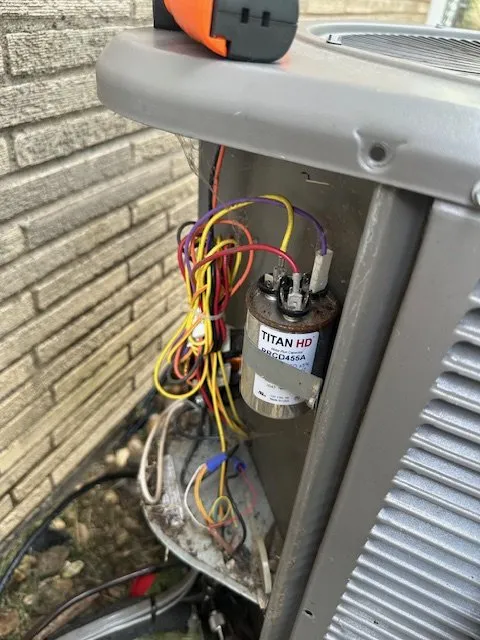 Certified electrician providing lighting installation in Creekside, PA - Ryl and Services