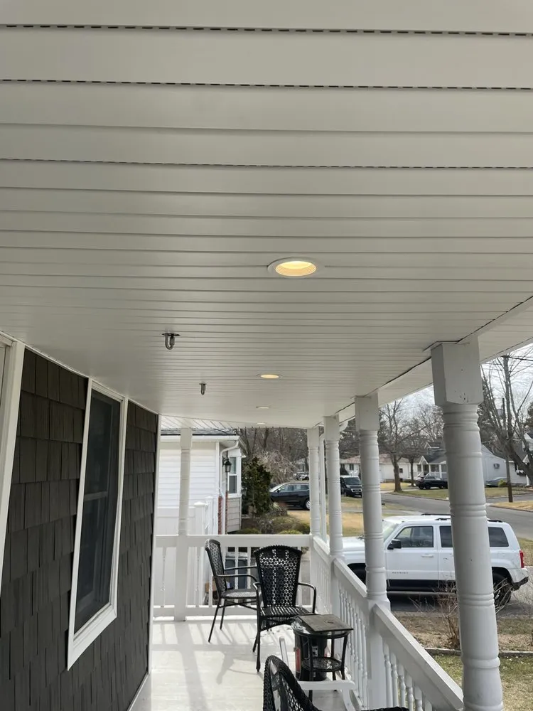 Slide of Ryleigh Electric