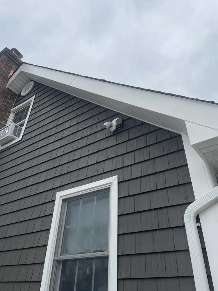 Slide of Ryleigh Electric