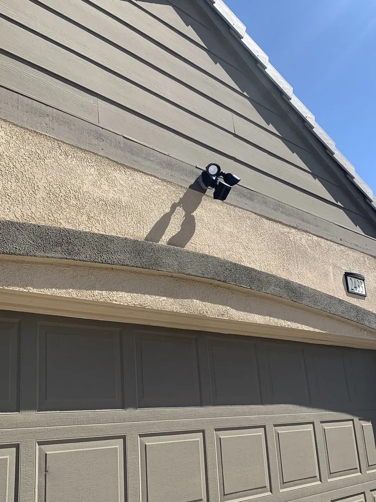 Slide of RzN Electric