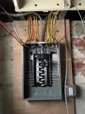 S & R Diverse Electric and Construction