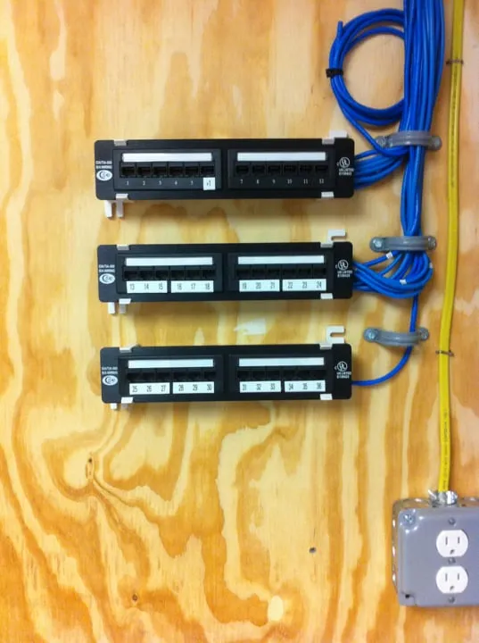 Slide of S & R Electric Service